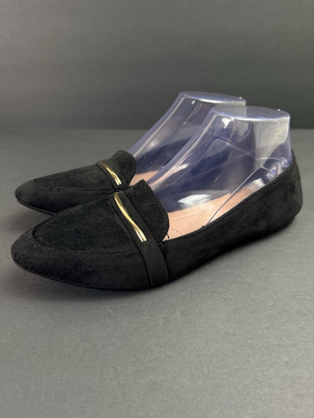 Obtaom Women’s 7 Black Pointed Toe Loafers Slip On Work Dress Shoes New With Box